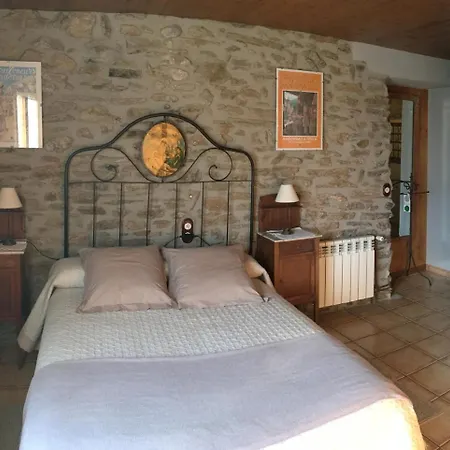 Country house Cal Serni Calbinya